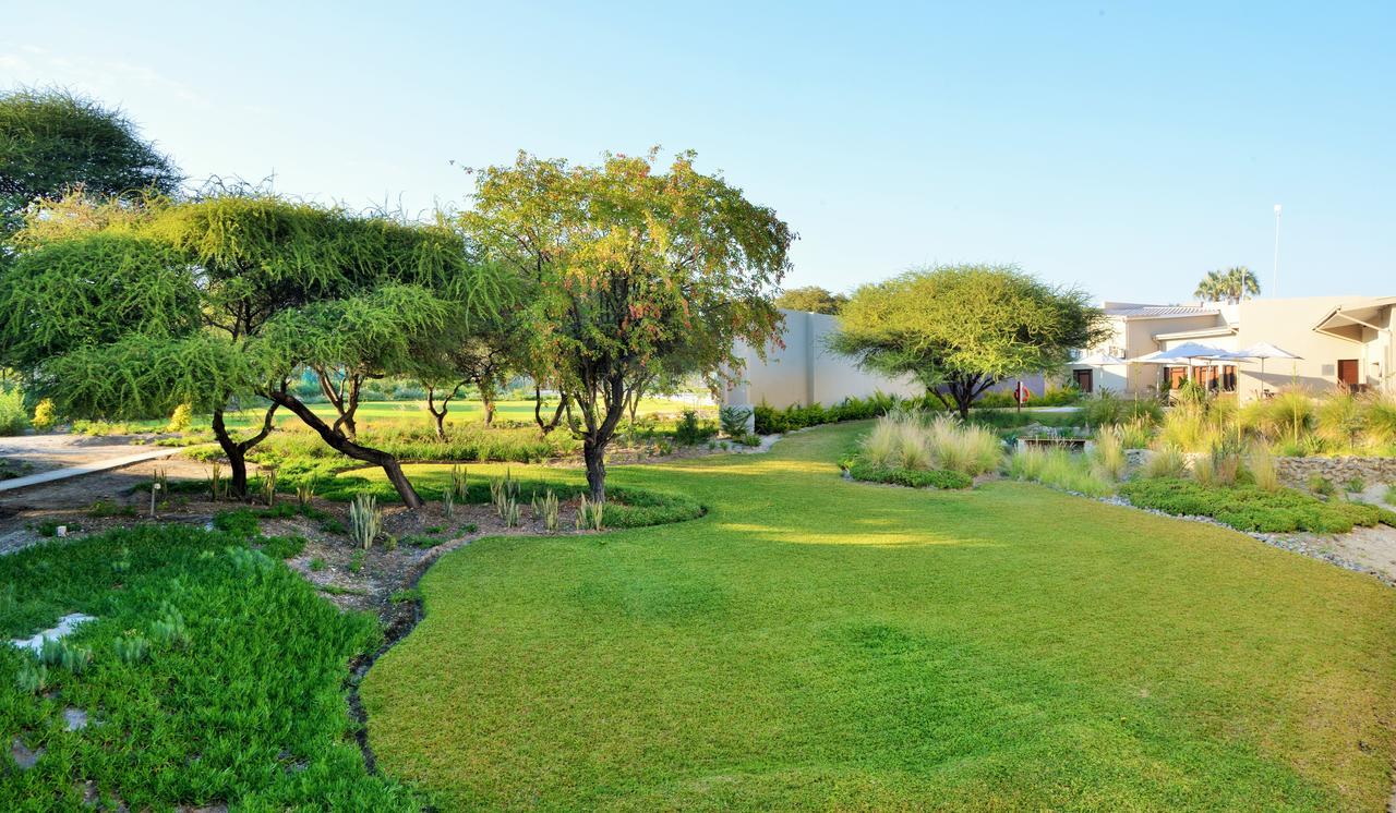 Cresta Maun Hotel Exterior foto